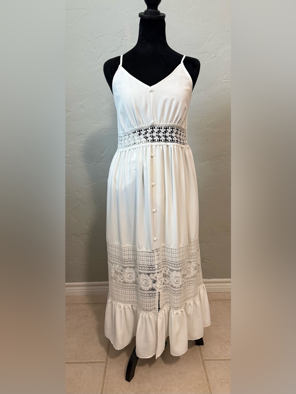 SHEIN Button Front  Lace Insert Spaghetti Strap Dress In White Size Small